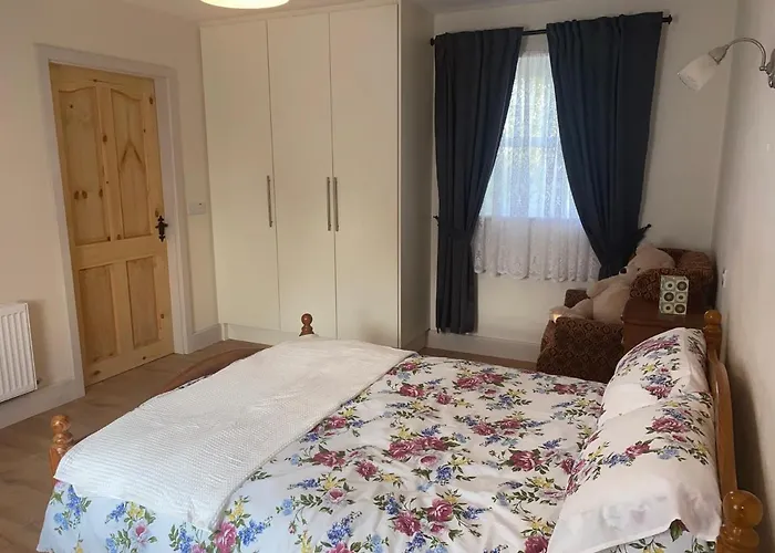 Hillview Cottage